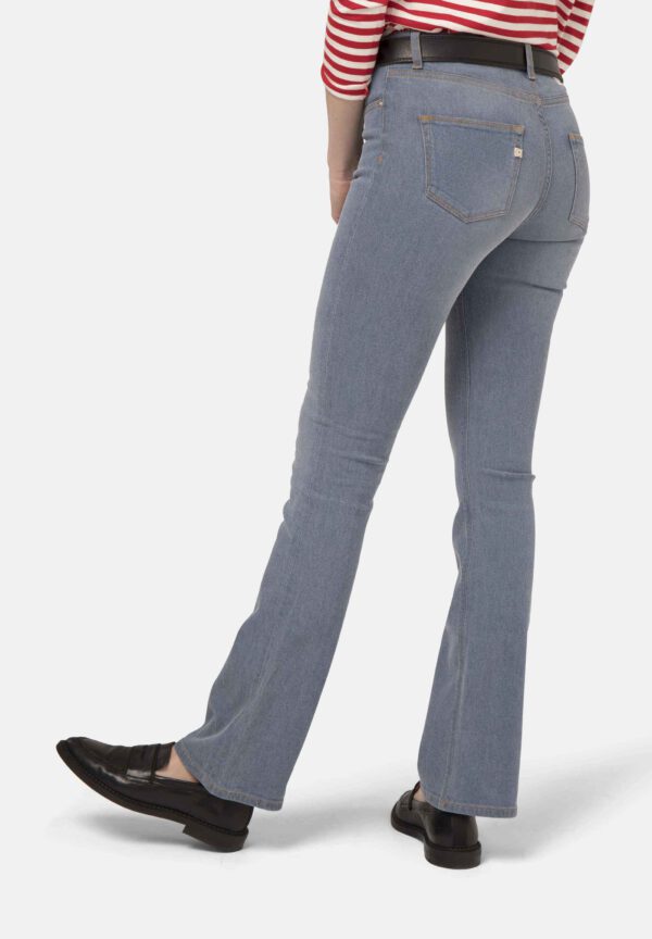 Woman-Sustainable-Jeans-Flared-Hazen-O3-Blue-halfback