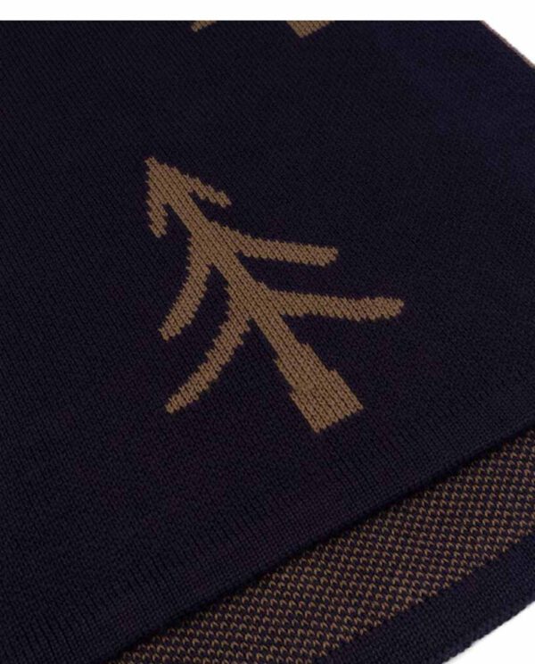 SUSLET _0138_2396a-tree-scarf-navy-detail-01.jpg